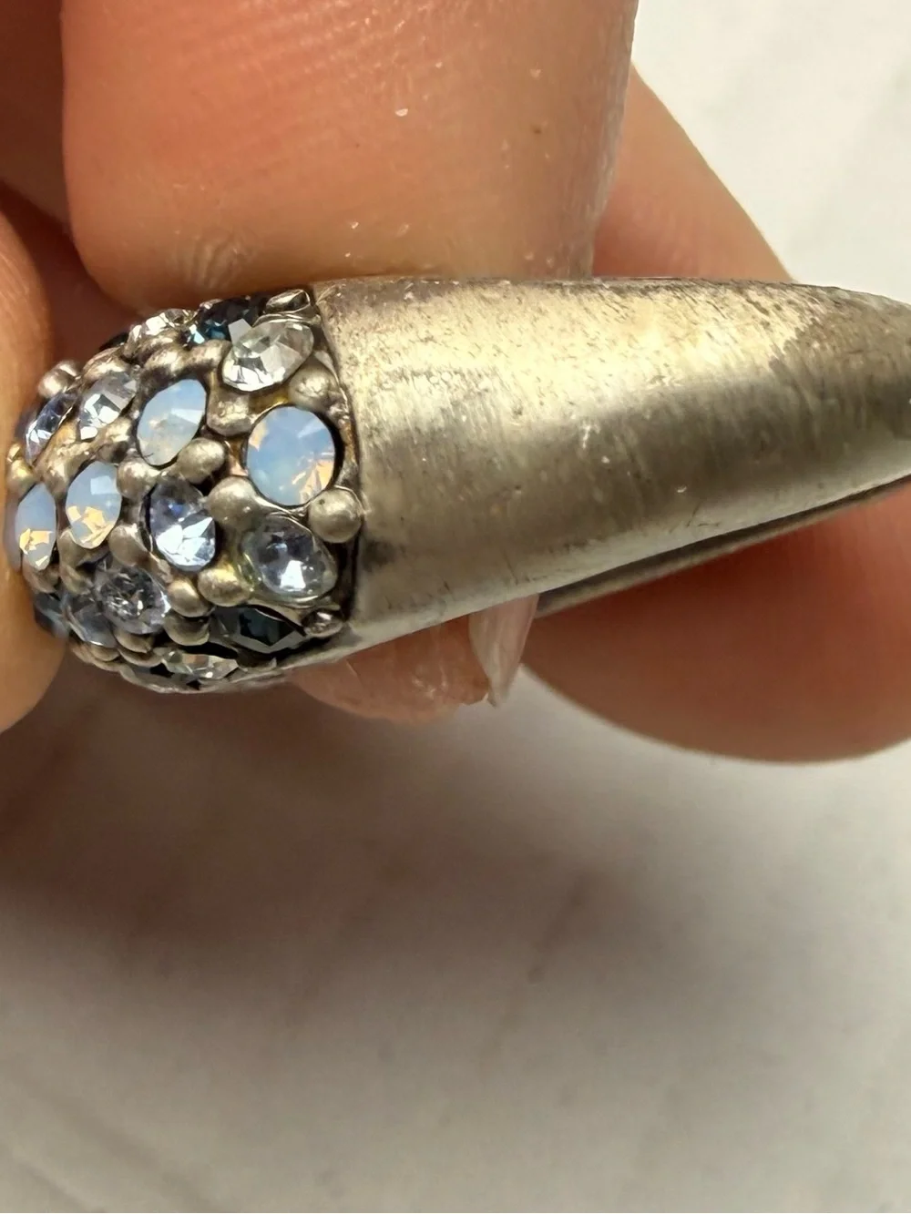 Vintage Multiple Stone Sparkly Silver Tone Costume Ring Size 8?